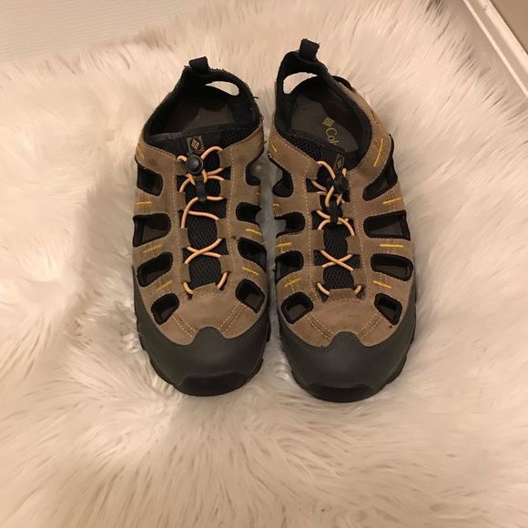 mens columbia sandals clearance